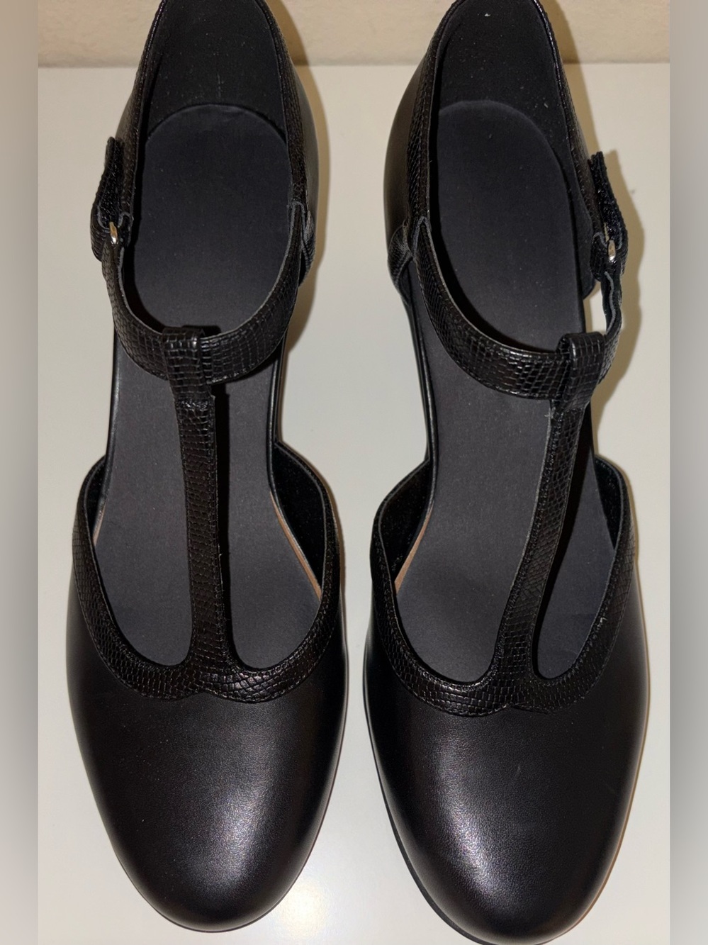 Easy Spirit Cara T-Strap Heels in Black Size 10M NIB